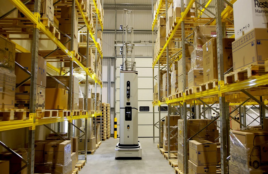 Dexory Expands to North America: Introducing Shelf-Scanning Robot