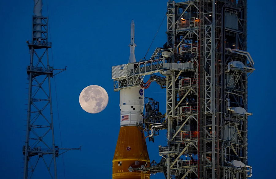 Unveiling Interlune: Pioneering Lunar Resource Harvesting